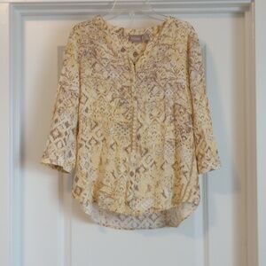 Chicos Womens Button Up Sz M Yellow Tan Print 3/4 Sleeves High Low Spring Summer